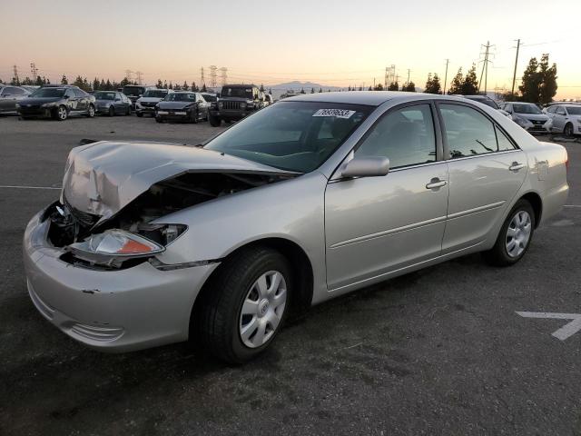 4T1BE32KX2U100818 - 2002 TOYOTA CAMRY LE SILVER photo 1