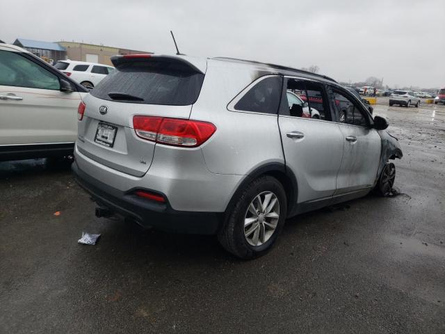 5XYPGDA51JG410233 - 2018 KIA SORENTO LX SILVER photo 3