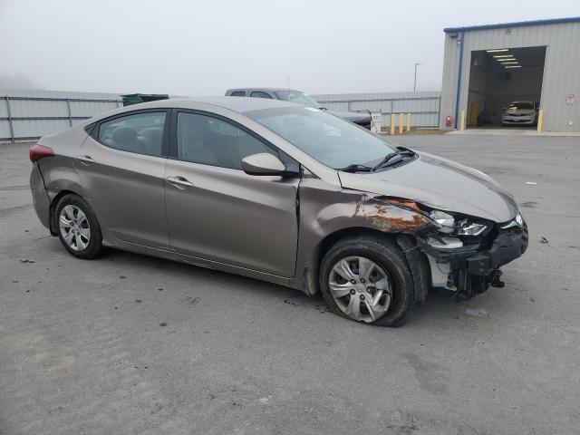 5NPDH4AE1GH759040 - 2016 HYUNDAI ELANTRA SE TAN photo 4