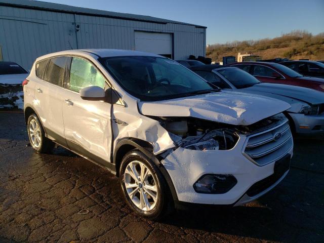 1FMCU0GD7KUC47968 - 2019 FORD ESCAPE SE WHITE photo 4