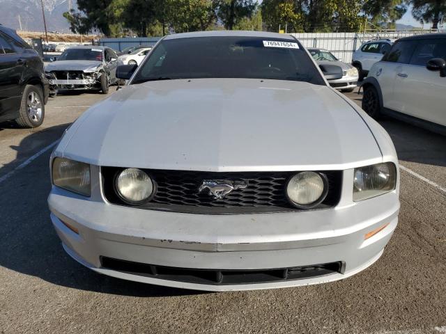 1ZVHT82H465209097 - 2006 FORD MUSTANG GT SILVER photo 5