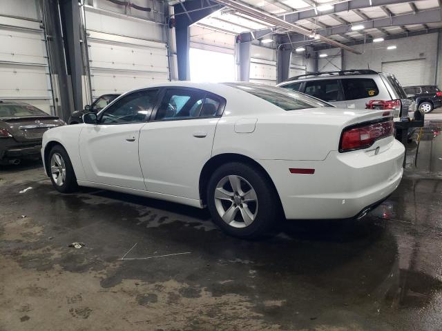 2C3CDXBG4EH243063 - 2014 DODGE CHARGER SE WHITE photo 2