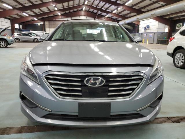 5NPE24AF5GH331535 - 2016 HYUNDAI SONATA SE SILVER photo 5