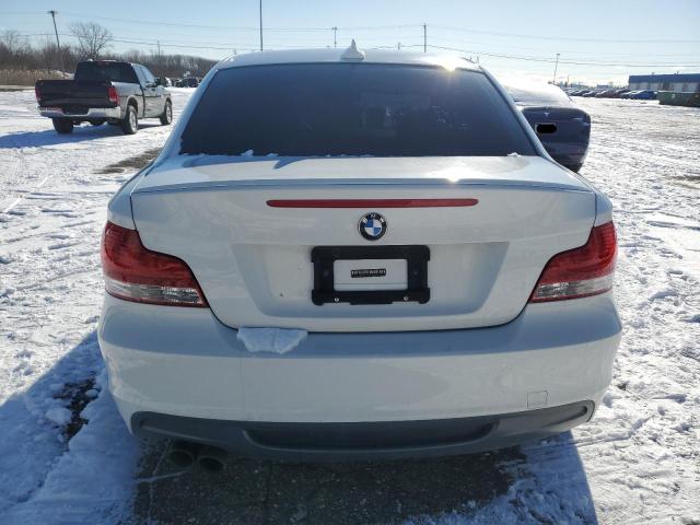 WBAUC73519VK95034 - 2009 BMW 135 I WHITE photo 6