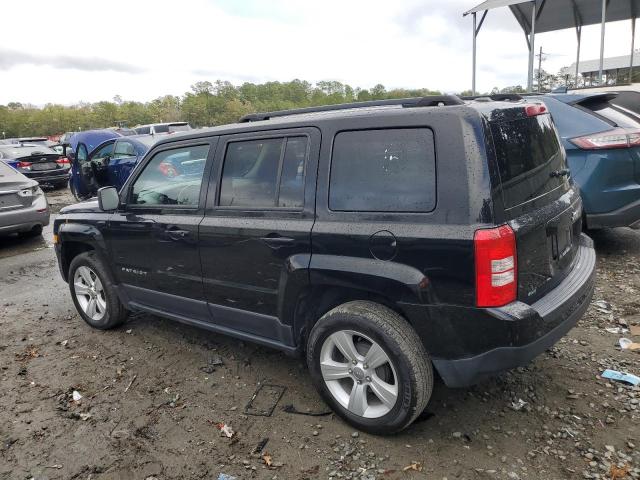 1C4NJPFA2GD811166 - 2016 JEEP PATRIOT LATITUDE BLACK photo 2