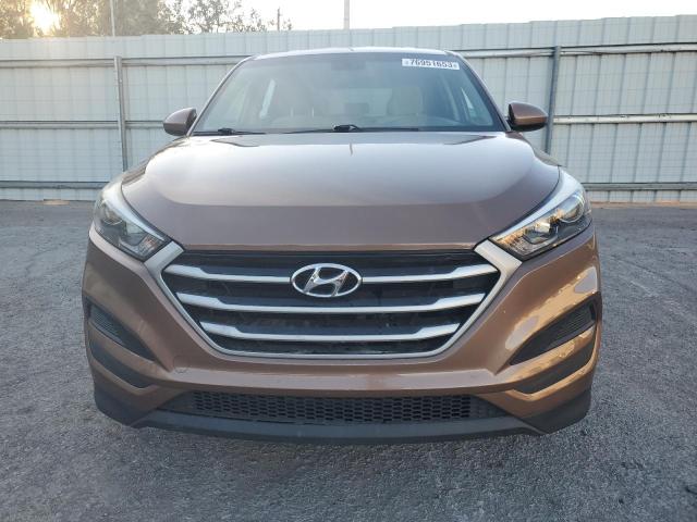 KM8J23A47HU437348 - 2017 HYUNDAI TUCSON SE TAN photo 5