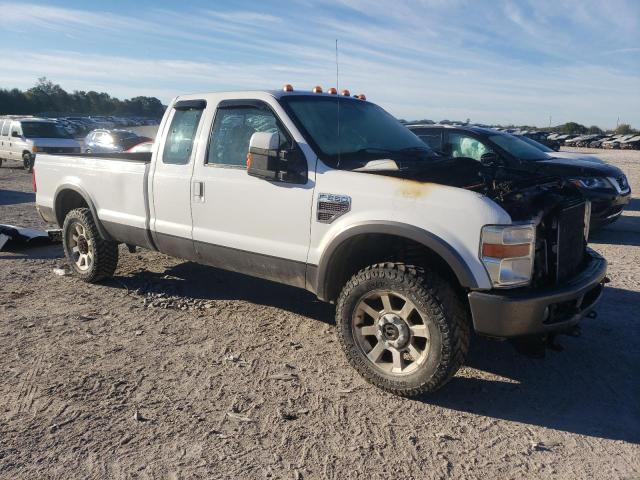 1FTSX21R08EB81192 - 2008 FORD F250 SUPER DUTY WHITE photo 4