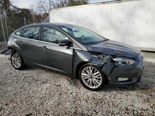 1FADP3J26JL208193 - 2018 FORD FOCUS TITANIUM GRAY photo 4