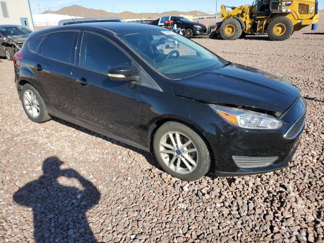 1FADP3K27HL218109 - 2017 FORD FOCUS SE BLACK photo 4