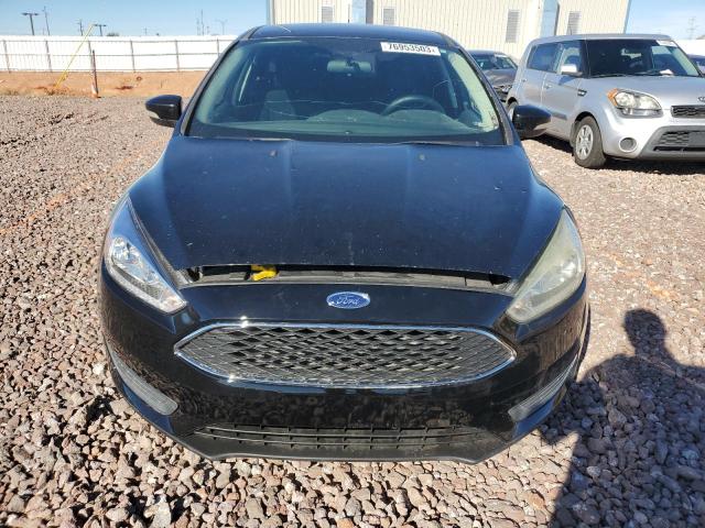 1FADP3K27HL218109 - 2017 FORD FOCUS SE BLACK photo 5