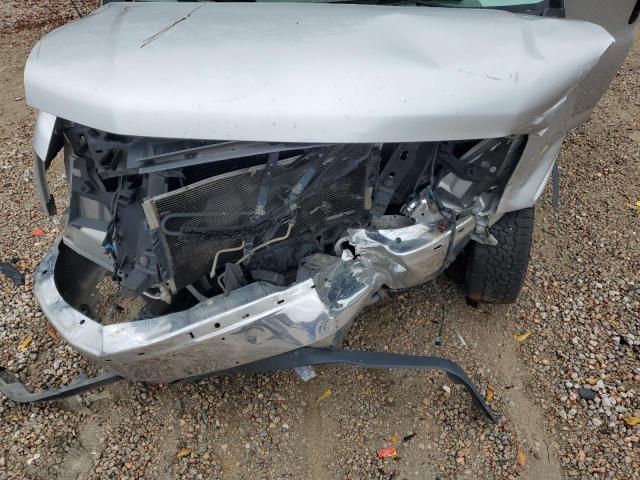 1GAZGPFG6J1289874 - 2018 CHEVROLET EXPRESS G3 LT WHITE photo 11