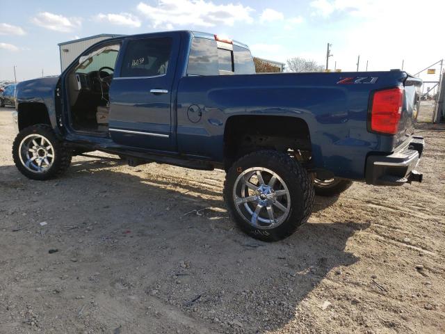 1GC1KWEYXJF142645 - 2018 CHEVROLET SILVERADO K2500 HEAVY DUTY LTZ BLUE photo 2