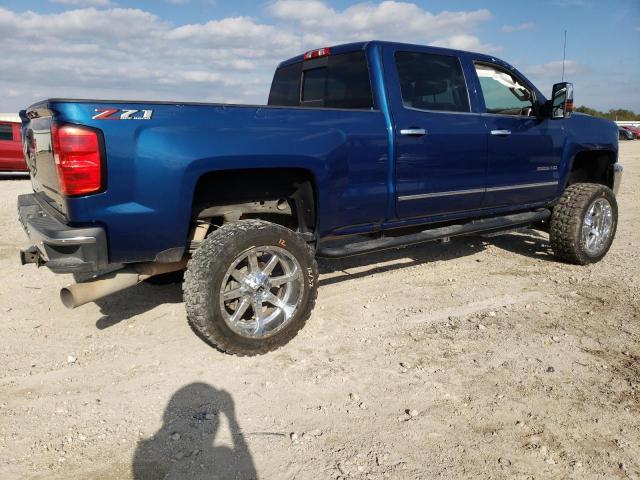 1GC1KWEYXJF142645 - 2018 CHEVROLET SILVERADO K2500 HEAVY DUTY LTZ BLUE photo 3