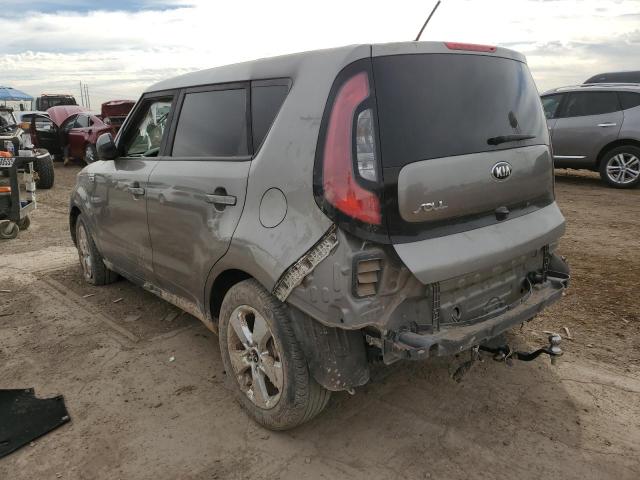 KNDJN2A27K7655574 - 2019 KIA SOUL GRAY photo 2