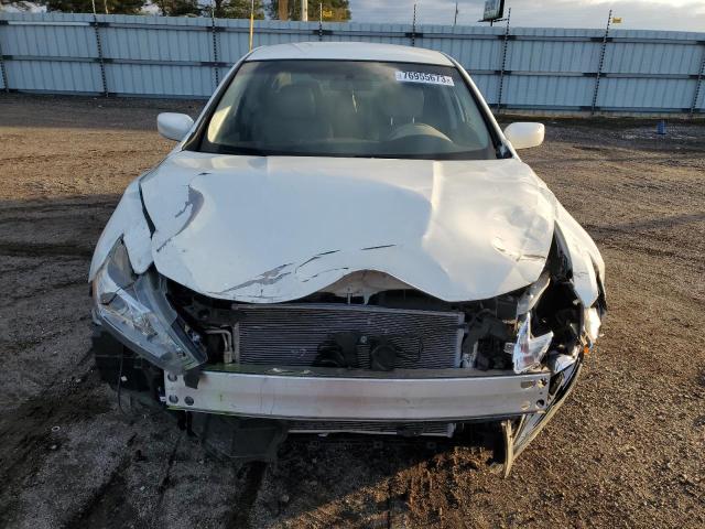 1N4AL3AP2GC262223 - 2016 NISSAN ALTIMA 2.5 WHITE photo 5