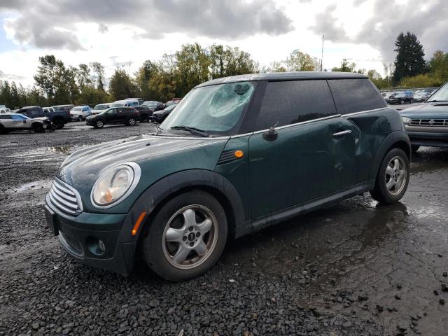 2009 MINI COOPER, 