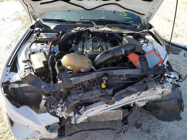 1FATP8UH5L5120705 - 2020 FORD MUSTANG WHITE photo 11