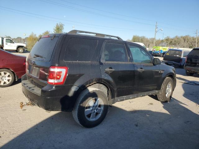 1FMCU0D71BKB79418 - 2011 FORD ESCAPE XLT BLACK photo 3