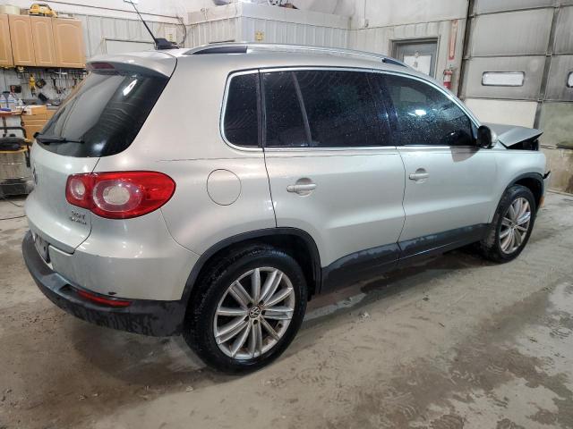 WVGBV7AX2BW540248 - 2011 VOLKSWAGEN TIGUAN S SILVER photo 3