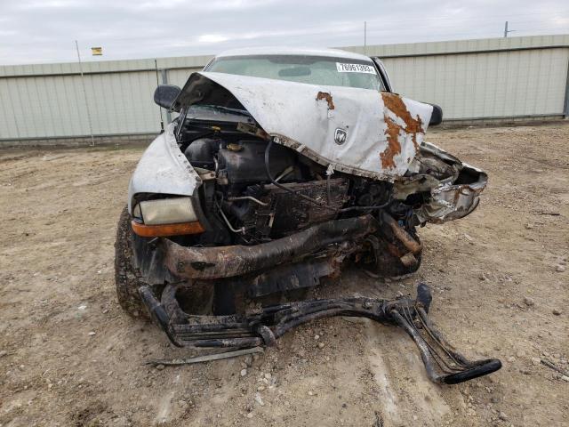 1D7HG38N73S174677 - 2003 DODGE DAKOTA QUAD SPORT SILVER photo 5