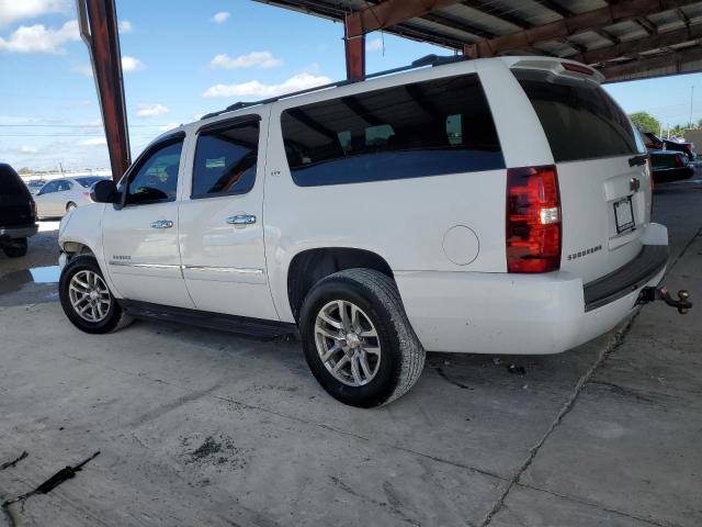 1GNUCKE09AR210307 - 2010 CHEVROLET SUBURBAN C1500 LTZ WHITE photo 2