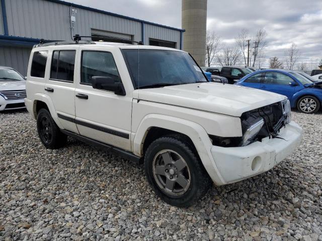 1J8HG48NX6C246642 - 2006 JEEP COMMANDER WHITE photo 4