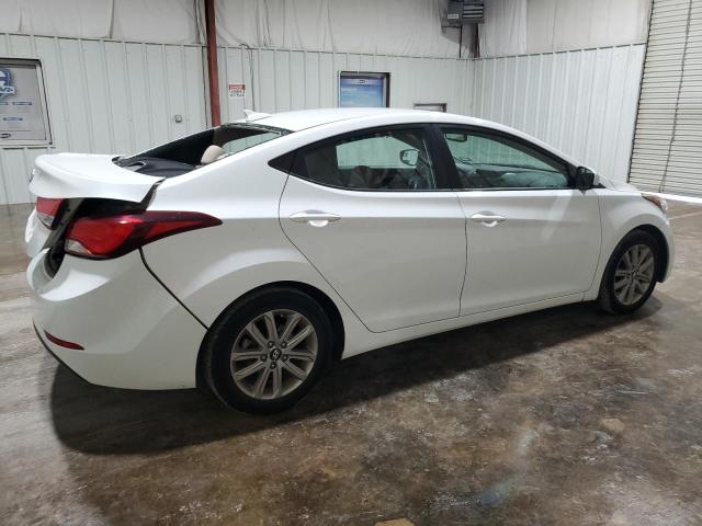 5NPDH4AE3GH660509 - 2016 HYUNDAI ELANTRA SE WHITE photo 3