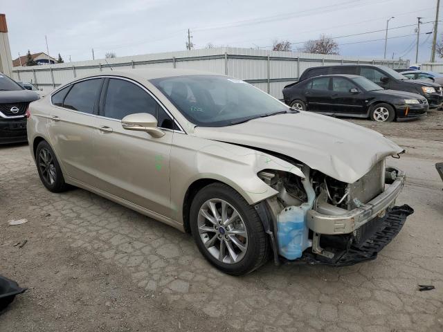 3FA6P0HD2HR400673 - 2017 FORD FUSION SE BEIGE photo 4