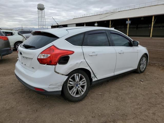 1FAHP3M27CL304947 - 2012 FORD FOCUS SEL WHITE photo 3