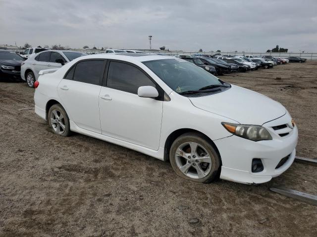 2T1BU4EE5BC631828 - 2011 TOYOTA COROLLA BASE WHITE photo 4