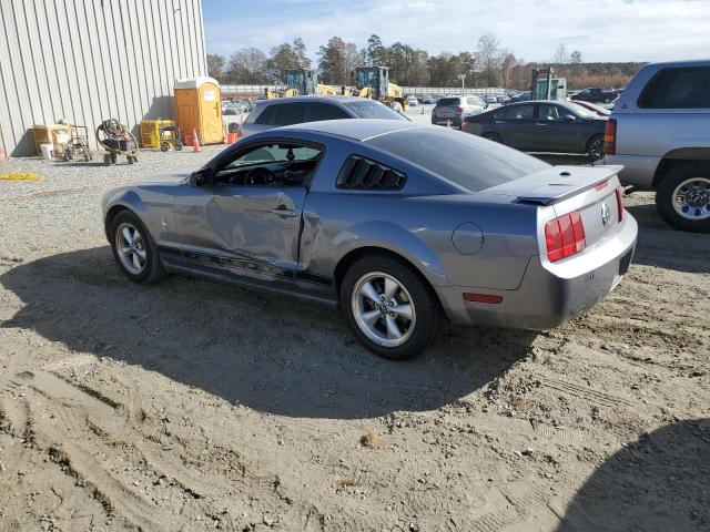 1ZVFT80N475305670 - 2007 FORD MUSTANG GRAY photo 2