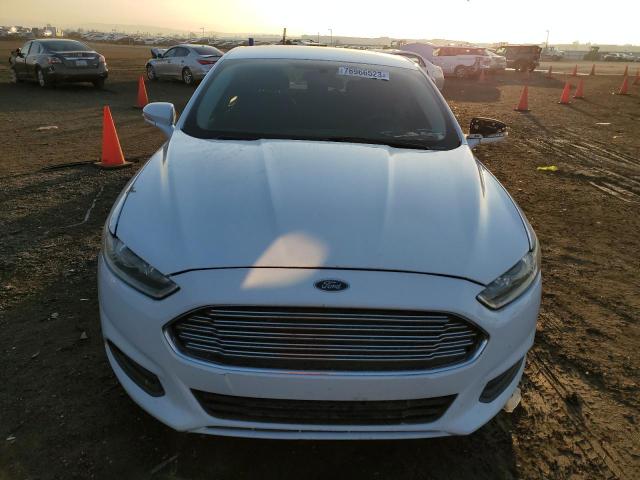 3FA6P0H70GR307000 - 2016 FORD FUSION SE WHITE photo 5