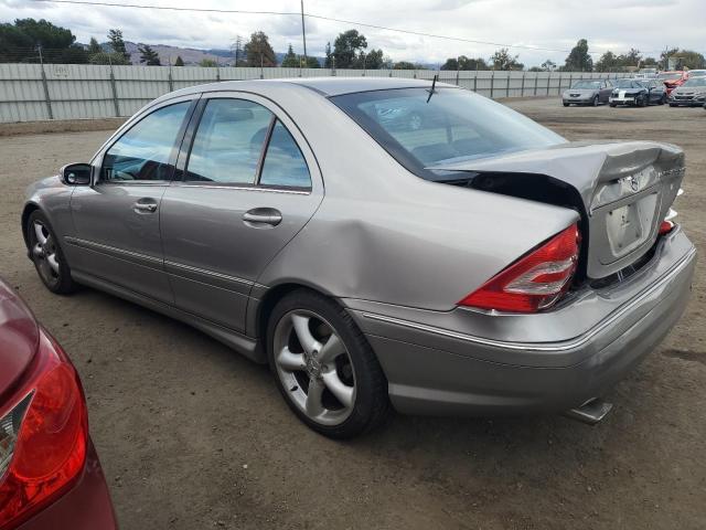 WDBRF40J25F714527 - 2005 MERCEDES-BENZ C 230K SPORT SEDAN SILVER photo 2