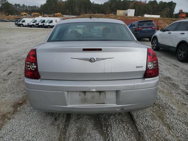 2C3KA43R68H194276 - 2008 CHRYSLER 300 LX SILVER photo 6