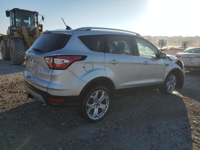 1FMCU9J98JUA94329 - 2018 FORD ESCAPE TITANIUM SILVER photo 3