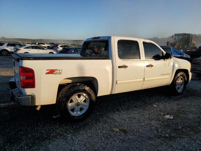 3GCEK23369G210340 - 2009 CHEVROLET SILVERADO K1500 LT WHITE photo 3