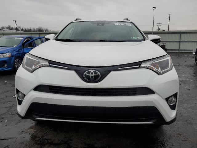 JTMRFREV9JJ244286 - 2018 TOYOTA RAV4 ADVENTURE WHITE photo 5