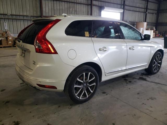 YV449MRR7H2024342 - 2017 VOLVO XC60 T6 DYNAMIC WHITE photo 3