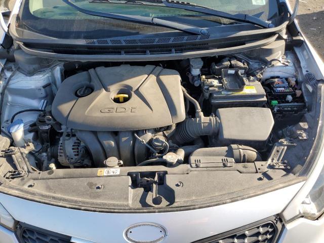 KNAFK5A87G5590939 - 2016 KIA FORTE LX SILVER photo 11