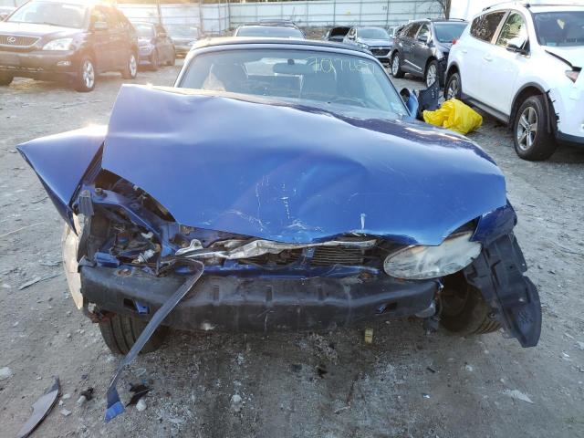 JM1NB3538X0129537 - 1999 MAZDA MX-5 MIATA BLUE photo 5