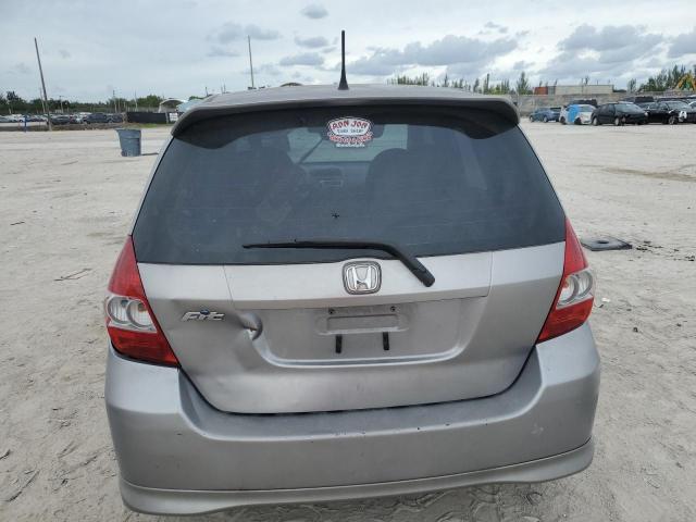 JHMGD37658S069554 - 2008 HONDA FIT SPORT SILVER photo 6