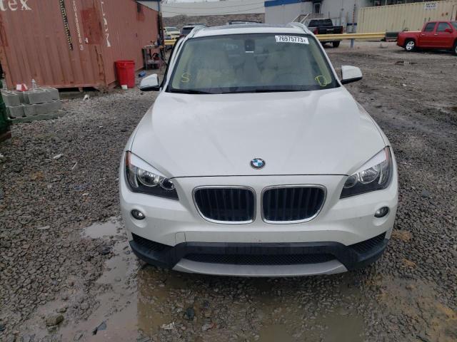 WBAVL1C55EVY15036 - 2014 BMW X1 XDRIVE28I WHITE photo 5