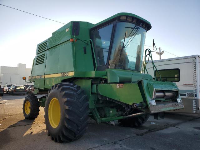 H09500X665828 - 1996 JOHN DEERE331G GREEN photo 1