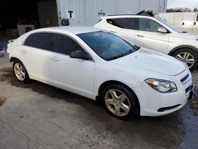 1G1ZB5EB6AF313487 - 2010 CHEVROLET MALIBU LS WHITE photo 4