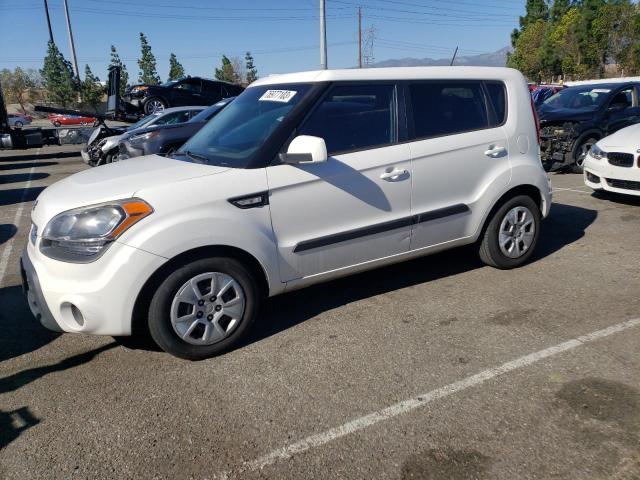 KNDJT2A56C7475133 - 2012 KIA SOUL WHITE photo 1