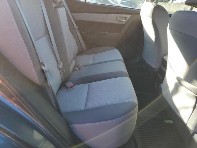 2T1BURHE5JC065659 - 2018 TOYOTA COROLLA L Темно-сірий фото 10