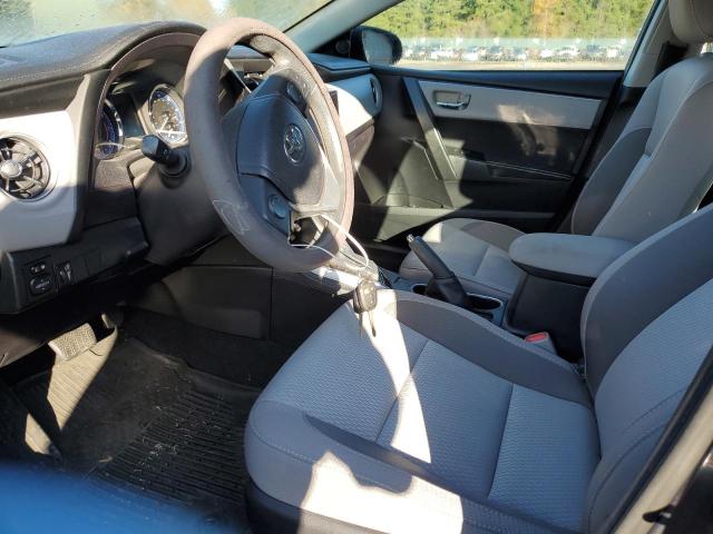 2T1BURHE5JC065659 - 2018 TOYOTA COROLLA L Темно-сірий фото 7