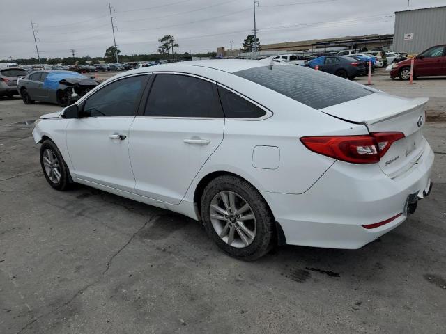 5NPE24AF1HH577404 - 2017 HYUNDAI SONATA SE WHITE photo 2