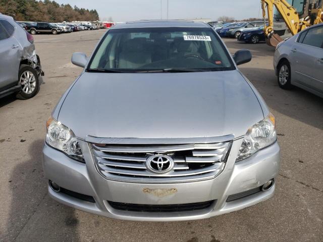 4T1BK36B28U274118 - 2008 TOYOTA AVALON XL SILVER photo 5