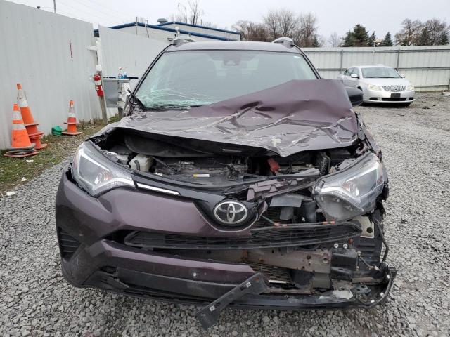 2T3BFREV2JW835305 - 2018 TOYOTA RAV4 LE MAROON photo 5